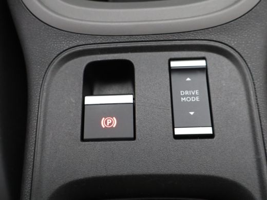 Jeep Avenger 1.2 e-Hybrid Longitude | Navi | Adaptieve cruise | Parkeersensoren | Airco | Apple carplay/ Andro... ActivLease financial lease