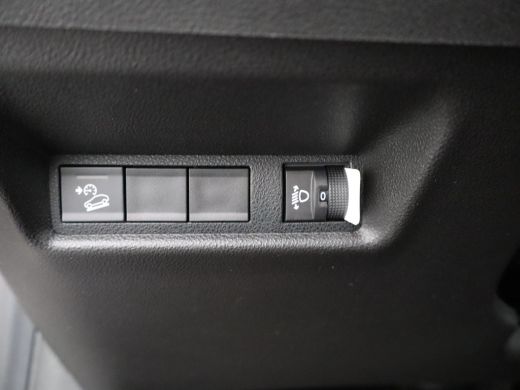 Jeep Avenger 1.2 e-Hybrid Longitude | Navi | Adaptieve cruise | Parkeersensoren | Airco | Apple carplay/ Andro... ActivLease financial lease