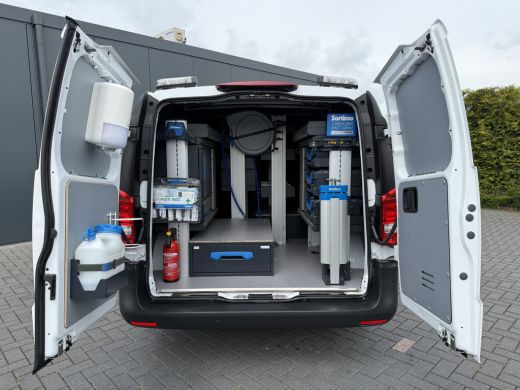Mercedes-Benz Vito 110 CDI / L2H1 / 1e EIG. / UNIEKE SORTIMO INRICHTING / 2x SCHUIFDEUR / **9.446 KM** / 3-ZITS ActivLease financial lease