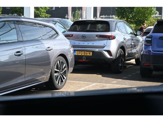 Opel Astra 1.2 Turbo Hybrid GS 145 | Schuif-/Kanteldak | Stuur/Stoelverwarming | Adaptive Cruise | AGR-Comfo... ActivLease financial lease