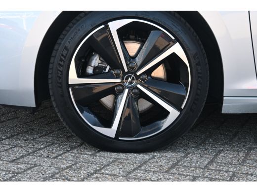 Opel Astra 1.2 Turbo Hybrid GS 145 | Schuif-/Kanteldak | Stuur/Stoelverwarming | Adaptive Cruise | AGR-Comfo... ActivLease financial lease