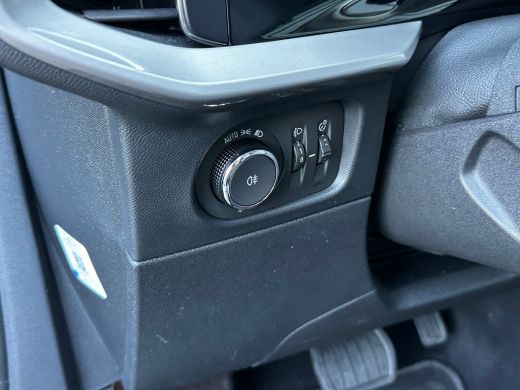 Opel Mokka-e Level 3 50 kWh | SOH 100%| 3-FASE| CAMERA + PARKEERSENSOREN| APPLE CARPLAY/ANDROID AUTO| KEYLESS ... ActivLease financial lease