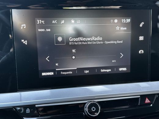 Opel Mokka-e Level 3 50 kWh | SOH 100%| 3-FASE| CAMERA + PARKEERSENSOREN| APPLE CARPLAY/ANDROID AUTO| KEYLESS ... ActivLease financial lease