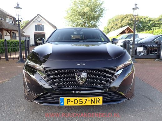 Peugeot 308 1.2 PureTech GT / CARPLAY / CAMERA / ACC / KEYLESS ActivLease financial lease