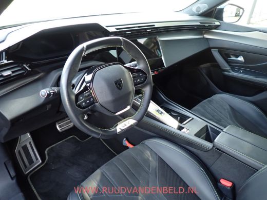Peugeot 308 1.2 PureTech GT / CARPLAY / CAMERA / ACC / KEYLESS ActivLease financial lease