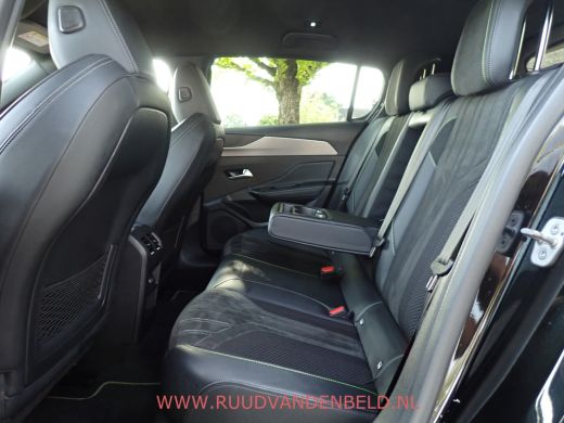 Peugeot 308 1.2 PureTech GT / CARPLAY / CAMERA / ACC / KEYLESS ActivLease financial lease