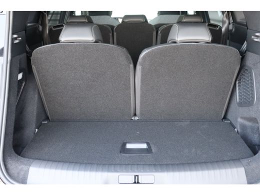 Peugeot 5008 GT Exclusive 73 kWh Automaat ActivLease financial lease