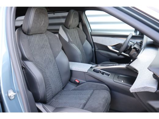 Peugeot 5008 GT Exclusive 73 kWh Automaat ActivLease financial lease