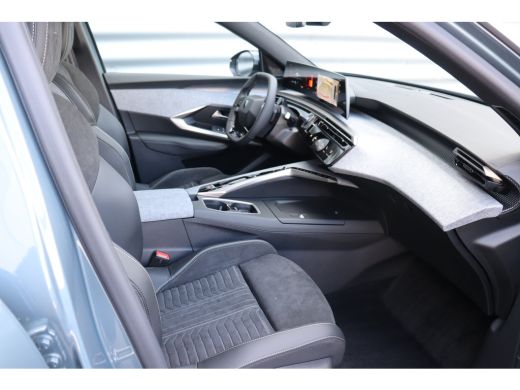 Peugeot 5008 GT Exclusive 73 kWh Automaat ActivLease financial lease