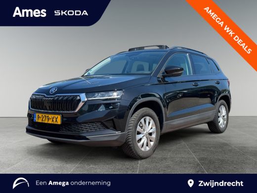 Skoda Karoq 1.5 150pk TSI ACT Business Edition Panoramisch glazenschuif-/kanteldak | Parkeersensoren achter |...