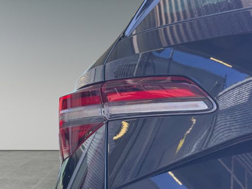 Skoda Karoq 1.5 150pk TSI ACT Business Edition Panoramisch glazenschuif-/kanteldak | Parkeersensoren achter |... ActivLease financial lease