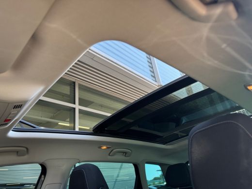 Skoda Karoq 1.5 150pk TSI ACT Business Edition Panoramisch glazenschuif-/kanteldak | Parkeersensoren achter |... ActivLease financial lease