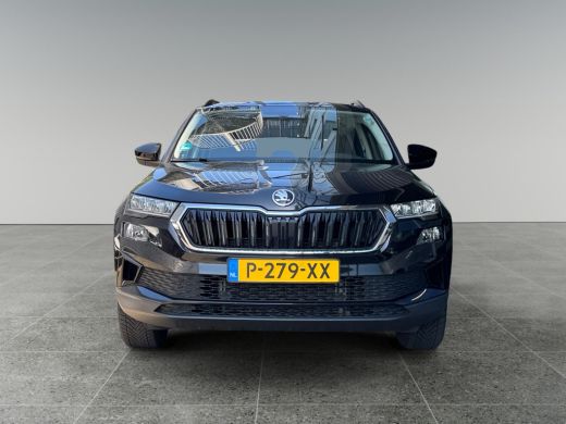 Skoda Karoq 1.5 150pk TSI ACT Business Edition Panoramisch glazenschuif-/kanteldak | Parkeersensoren achter |... ActivLease financial lease