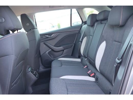 Skoda Scala Business Edition | Achteruitrijcamera | Chromen raamlijsten | Cruise control met speedlimiter ActivLease financial lease