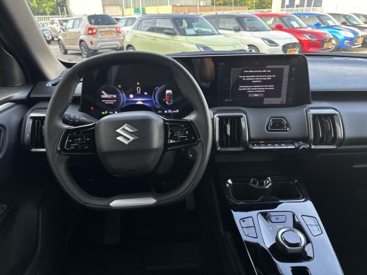 Suzuki e Vitara Select 61 kWh |100% ELEKTRISCH | Climate Control | Navigatiesysteem | Apple CarPlay & Android Aut... ActivLease financial lease