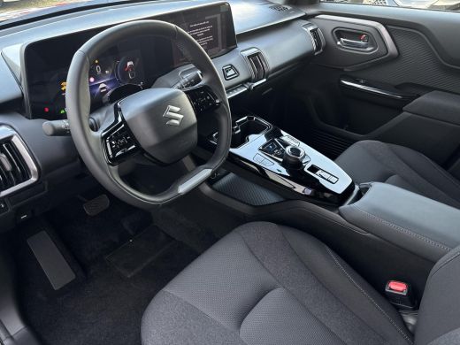 Suzuki e Vitara Select 61 kWh |100% ELEKTRISCH | Climate Control | Navigatiesysteem | Apple CarPlay & Android Aut... ActivLease financial lease
