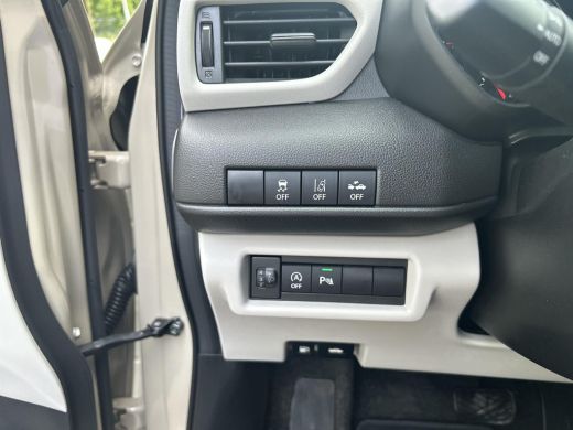 Suzuki Swift 1.2 Select Smart Hybrid ActivLease financial lease