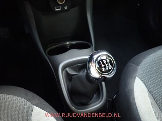Toyota Aygo 1.0 VVT-i X-CITE TWO-TONE / CRUISE / CARPLAY / CAMERA / AIRCO / ActivLease financial lease
