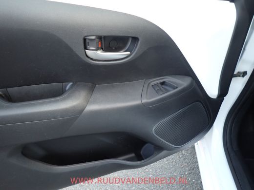 Toyota Aygo 1.0 VVT-i X-CITE TWO-TONE / CRUISE / CARPLAY / CAMERA / AIRCO / ActivLease financial lease