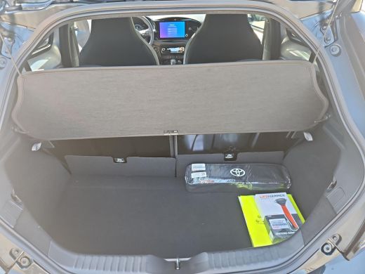 Toyota Aygo Hybrid 115 envy ActivLease financial lease
