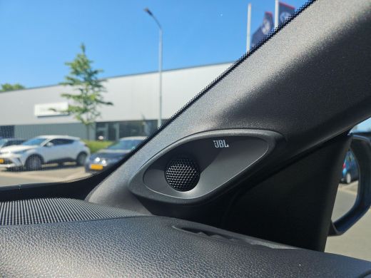Toyota Aygo Hybrid 115 envy ActivLease financial lease