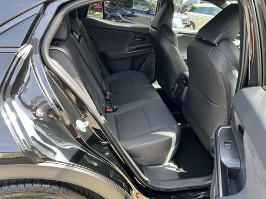Toyota C-HR+ First Edition 77 kWh * &euro; 3.000,- extra inruilwaarde * ActivLease financial lease