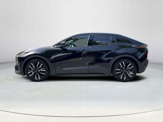 Toyota C-HR+ First Edition 77 kWh * &euro; 3.000,- extra inruilwaarde * ActivLease financial lease