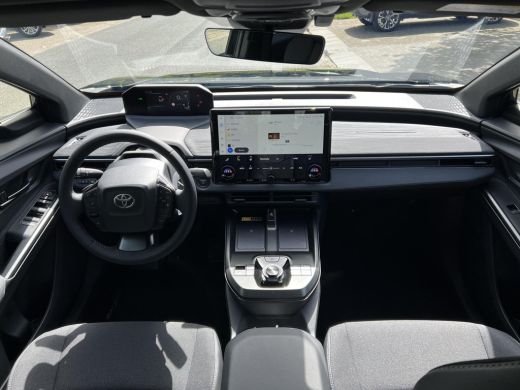 Toyota C-HR+ First Edition 77 kWh * &euro; 3.000,- extra inruilwaarde * ActivLease financial lease
