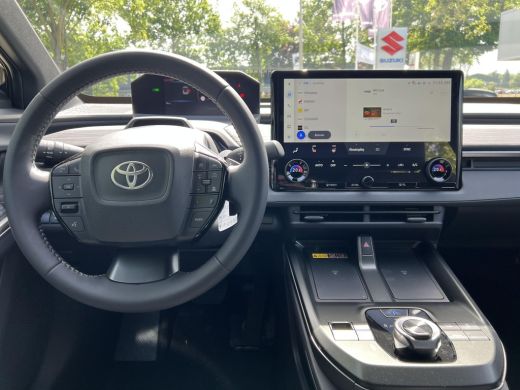 Toyota C-HR+ First Edition 77 kWh * &euro; 3.000,- extra inruilwaarde * ActivLease financial lease