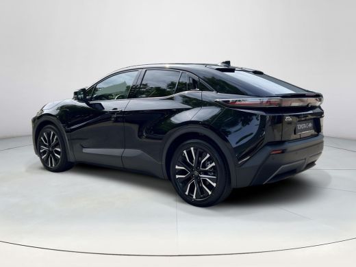 Toyota C-HR+ First Edition 77 kWh * &euro; 3.000,- extra inruilwaarde * ActivLease financial lease