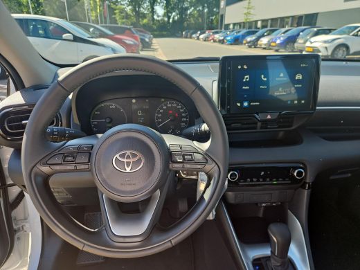 Toyota Yaris 1.5 Hybrid 115 Active MY25 ActivLease financial lease