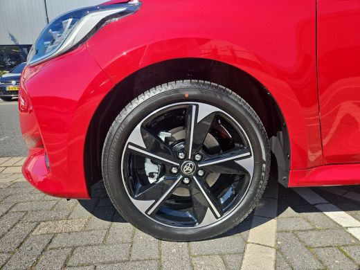 Toyota Yaris 1.5 Hybrid 130 Executive MY25 ActivLease financial lease