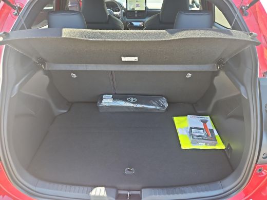 Toyota Yaris 1.5 Hybrid 130 Executive MY25 ActivLease financial lease