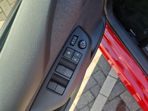 Toyota Yaris 1.5 Hybrid 130 Executive MY25 ActivLease financial lease