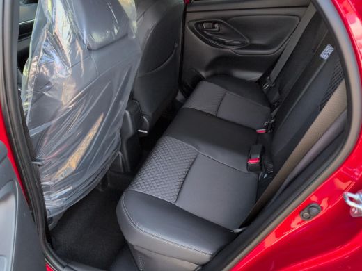 Toyota Yaris 1.5 Hybrid 130 Executive | Actie Auto | Parkeersensoren voor en achter | Apple Carplay | Android ... ActivLease financial lease