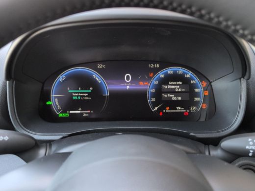 Toyota Yaris 1.5 Hybrid 130 Executive | Actie Auto | Parkeersensoren voor en achter | Apple Carplay | Android ... ActivLease financial lease