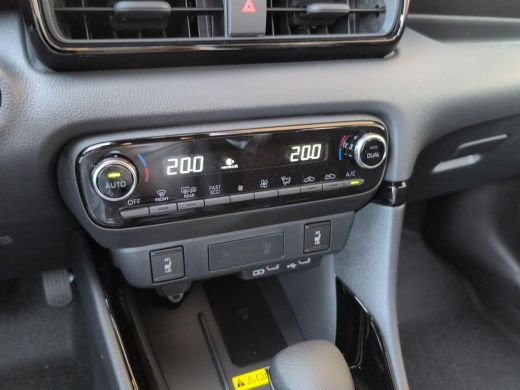 Toyota Yaris 1.5 Hybrid 130 Executive | Actie Auto | Parkeersensoren voor en achter | Apple Carplay | Android ... ActivLease financial lease