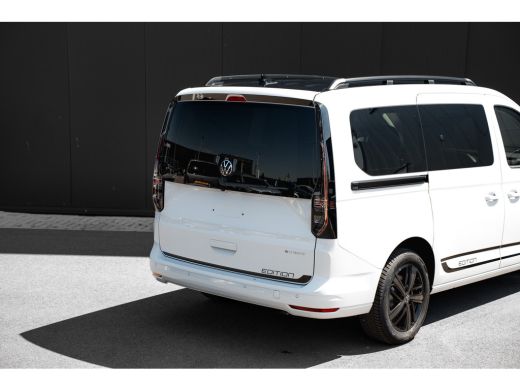 Volkswagen Caddy Kombi Limited Edition 1.5 e-Hybrid | Zwart Dak | Camera | Ergo Comfort Stoelen | 7 Persoons | Voo... ActivLease financial lease