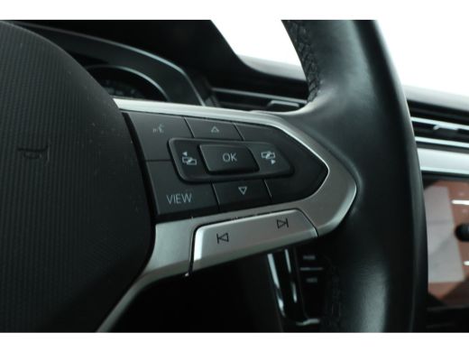 Volkswagen Passat Variant 1.6 TDI Elegance Business R Automaat, Navigatie, Apple carplay, Climate, ActivLease financial lease