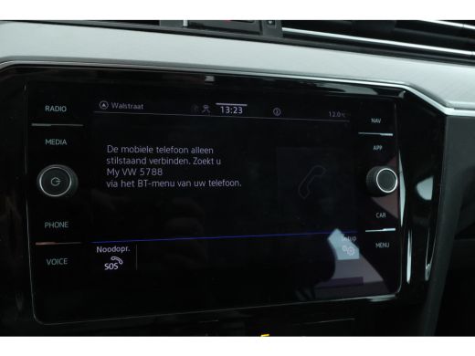 Volkswagen Passat Variant 1.6 TDI Elegance Business R Automaat, Navigatie, Apple carplay, Climate, ActivLease financial lease