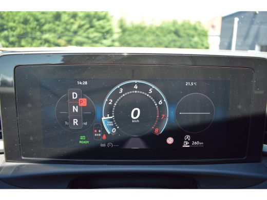 Volkswagen T-Roc 1.5 eTSI 115PK DSG Life First Edition | Multimedia Pakket | Dode-hoek detectie | Elektrisch wegkl... ActivLease financial lease