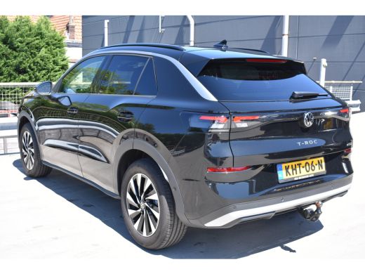 Volkswagen T-Roc 1.5 eTSI 115PK DSG Life First Edition | Multimedia Pakket | Dode-hoek detectie | Elektrisch wegkl... ActivLease financial lease