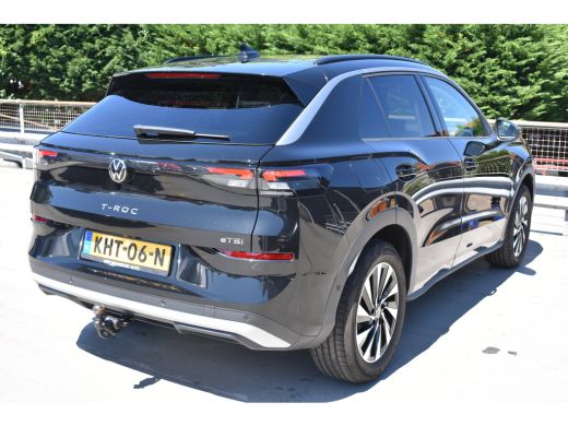 Volkswagen T-Roc 1.5 eTSI 115PK DSG Life First Edition | Multimedia Pakket | Dode-hoek detectie | Elektrisch wegkl... ActivLease financial lease