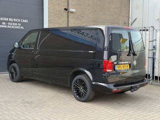 Volkswagen Transporter 2.0 TDI 110PK Euro 6 L2H1 28 Highline Cruise Control/trekhaak/carplay ActivLease financial lease