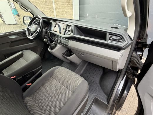 Volkswagen Transporter 2.0 TDI 110PK Euro 6 L2H1 28 Highline Cruise Control/trekhaak/carplay ActivLease financial lease