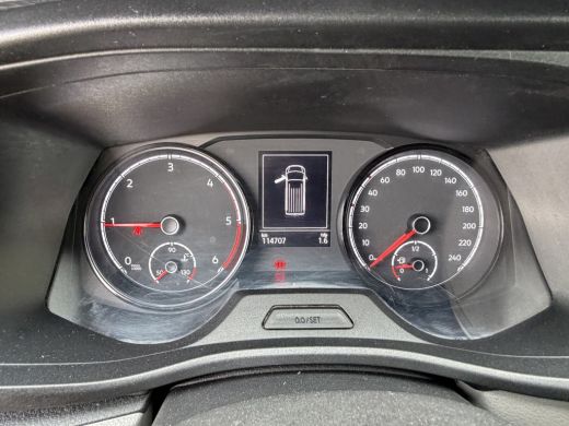 Volkswagen Transporter 2.0 TDI 110PK Euro 6 L2H1 28 Highline Cruise Control/trekhaak/carplay ActivLease financial lease