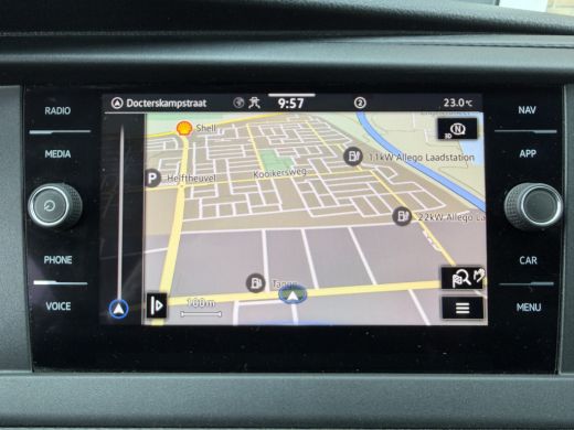 Volkswagen Transporter 2.0 TDI 110PK Euro 6 L2H1 28 Highline Cruise Control/trekhaak/carplay ActivLease financial lease