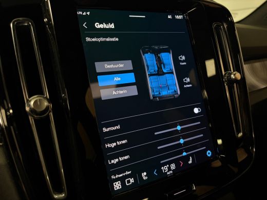 Volvo  C40 Single Motor Extended Range Ultimate 82 kWh | 98% SoH | Trekhaak | All Season banden | 360&deg; Camer... ActivLease financial lease