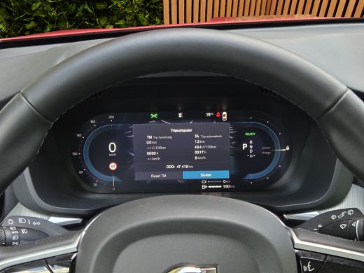 Volvo  XC60 2.0 T6 Plug-in hybrid AWD Plus Dark | Trekhaak | 360 Cam | Pano | Memory | Pilot Assist ActivLease financial lease