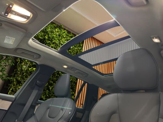 Volvo  XC90 2.0 T8 Plug-in hybrid AWD Ultra Bright | Luchtvering | Trekhaak | 360 Camera | Panoramadak ActivLease financial lease